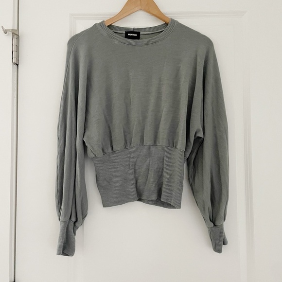 Monrow Ribbed Knit Sweater Top - Picture 1 of 4